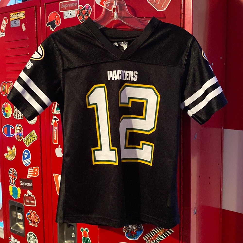 Aaron Rodgers Green Bay packers jersey.